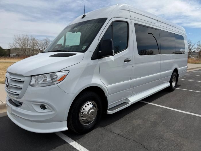 White Mercedes Sprinter – Castle Rock limo service